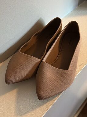 Pointed Toe Women's Flats in Light Brown